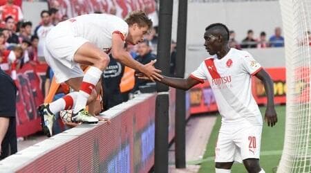 ארון שוינפלד חוגג את אחד השערים נגד בני יהודה (נעם מורנו) ארון שוינפלד חוגג את אחד השערים נגד בני יהודה