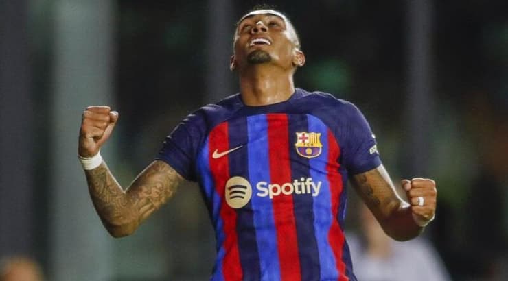 ראפיניה חוגג (רויטרס) ראפיניה חוגג