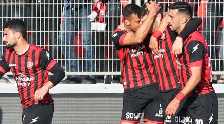 שחקני אום אל פאחם (לילך וויס-רוזנברג) שחקני אום אל פאחם