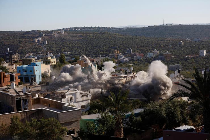 הריסת ביתו של המחבל יחיא מרעי שביצע את הפיגוע באריאל