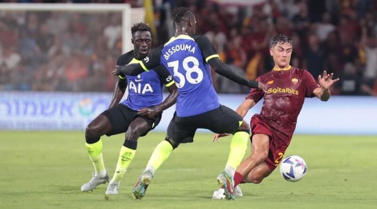 פאולו דיבאלה ואיב ביסומה