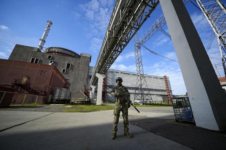 אוקראינה חייל מ צבא רוסיה ליד מתקן ה גרעין זפוריז'יה