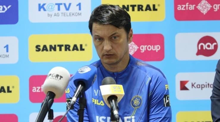 ראה את גריי מבקיע רק פעם אחת. ולאדן איביץ'