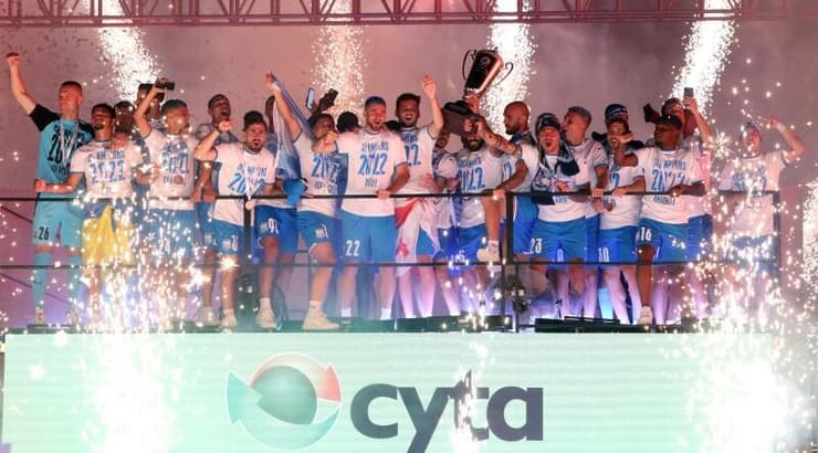 "לא בנויים על כוכבים". שחקני אפולון לימסול (האתר הרשמי של אופולון לימסול) "לא בנויים על כוכבים". שחקני אפולון לימסול