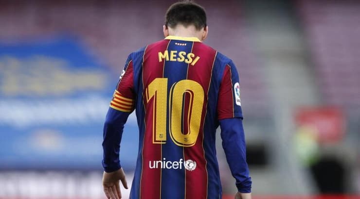 ליאו מסי במשחקו האחרון בברצלונה