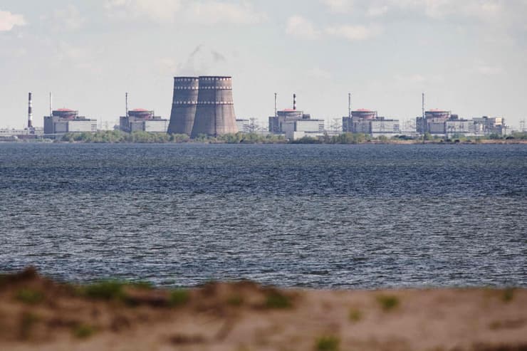 תחנת כוח גרעינית ב זפוריז'יה תמונת ארכיון מלחמה אוקראינה רוסיה 