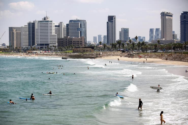 חוף הים בתל אביב