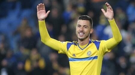 שתי קדנציות בצהוב. מדוניאנין