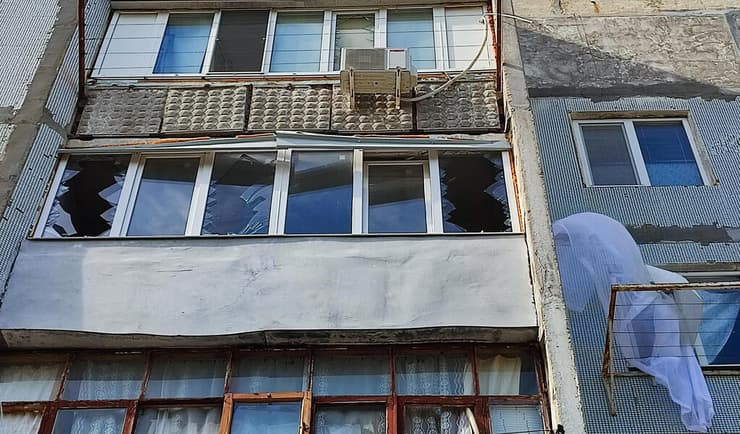 רוסיה חצי האי קרים חלונות שבורים אחרי פיצוץ ב בסיס מלחמה עם אוקראינה