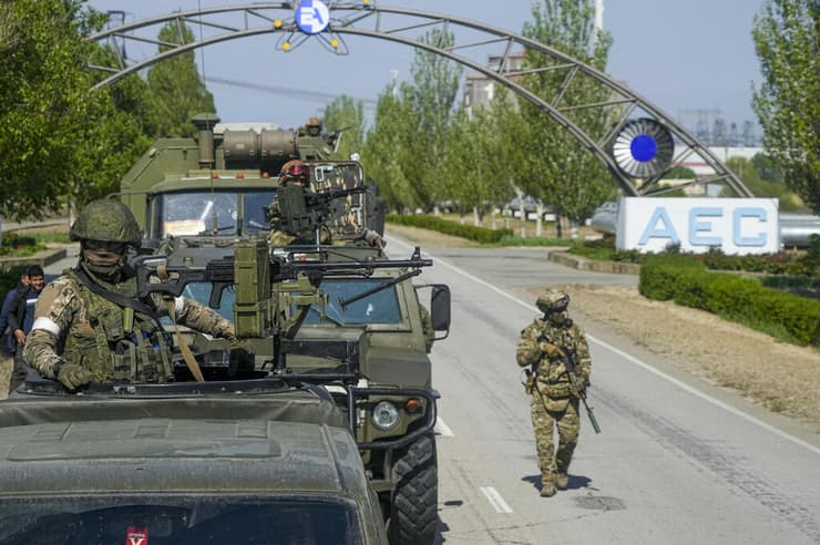חיילים רוסים תחנת הכוח הגרעינית זפוריז'יה אוקראינה