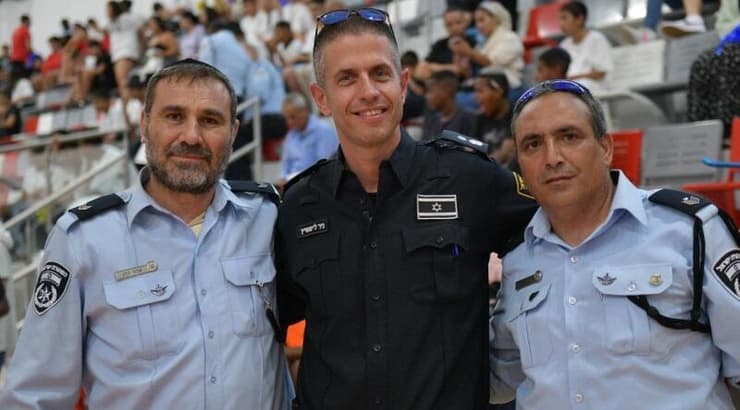 כוכבי גולסטאר ומשטרת ישראל השתתפו בטורניר ידידות