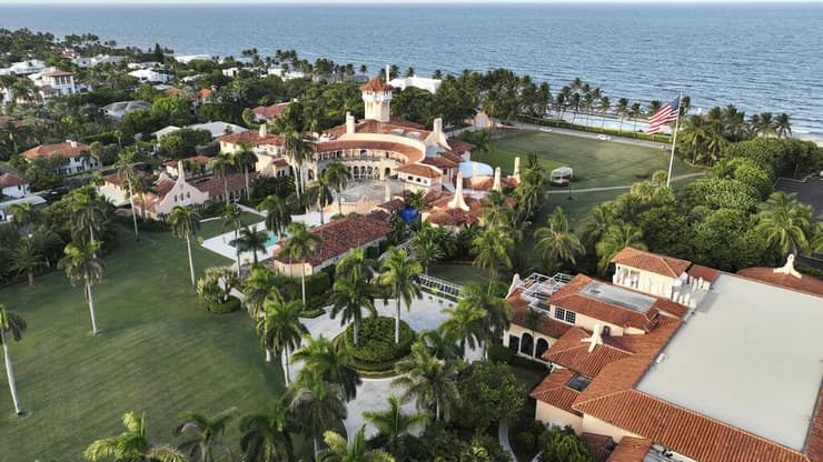 אחוזת מאר א-לאגו של נשיא ארה"ב לשעבר דונלד טראמפ ב פלורידה
