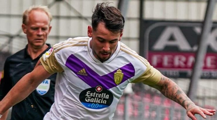 המגן הימני לואיס פרס