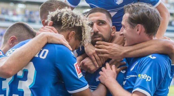 שחקני הופנהיים חוגגים עם מונס דאבור