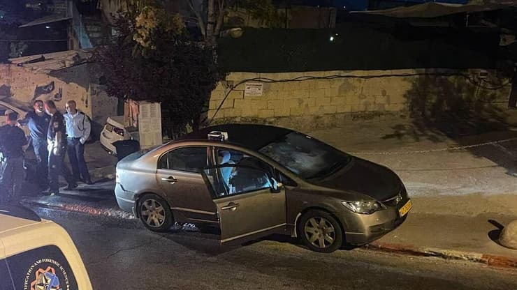 פיגוע ירי יריות ליד קבר דוד ירושלים מחבל טרור לעבר אוטובוס תחבורה ציבורית שבעה 7 פצועים נפצעו 2