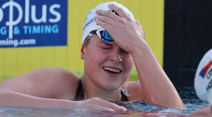 אנסטסיה גורבנקו מאושרת