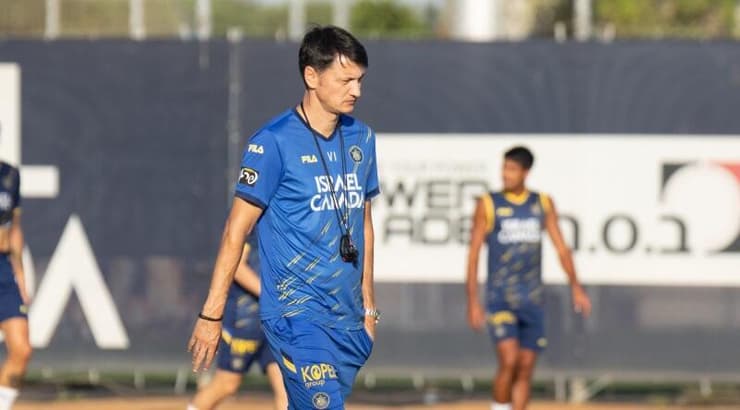 ולאדן איביץ' באימון