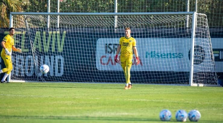 דניאל פרץ באימון