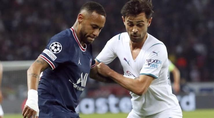 המעבר נמנע בגלל הברזילאי. ברנרדו סילבה וניימאר (רויטרס) המעבר נמנע בגלל הברזילאי. ברנרדו סילבה וניימאר