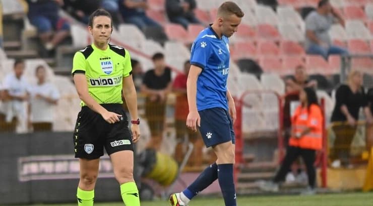 מיתר שמש מנהלת את המשחק באשדוד