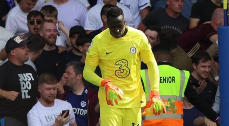 אדוארד מנדי מאוכזב (רויטרס) אדוארד מנדי מאוכזב