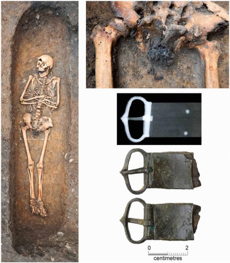 שרידי נזיר אגוסטיני עם שרידי אבזמי החגורות שנמצאו בחלקת הקבר