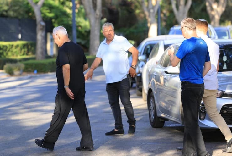 איתמר בן גביר, בנימין נתניהו, יריב לוין ויעקב ברדוגו