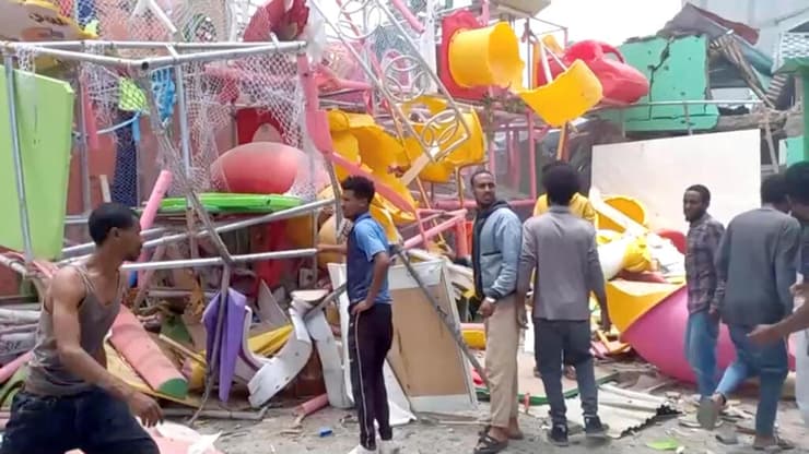 אתיופיה הפצצה לכאורה של ממשלת אתיופיה ב גן ילדים או גן משחקים ב תיגראי