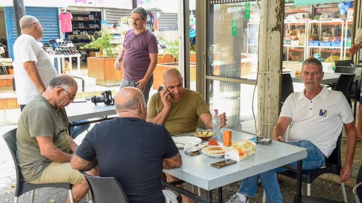 שוק ואדי ניסנס בחיפה לקראת הבחירות