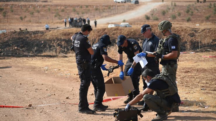 תיעוד מזירת פיגוע הירי על האוטובוס בבקעת הירדן