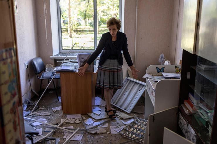 הרס ה מתחם מרפאות ב  מיקולאייב אוקראינה 