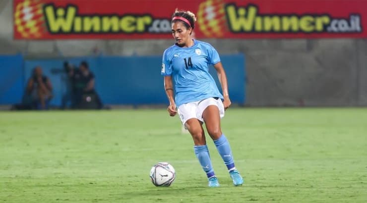 מריאן עווד (שחר גרוס) מריאן עווד