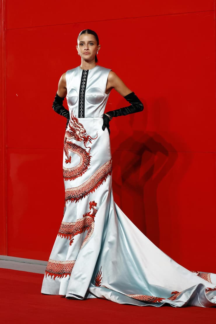 בנדטה פורקרולי על השטיח האדום בפסטיבל ונציה, 2022