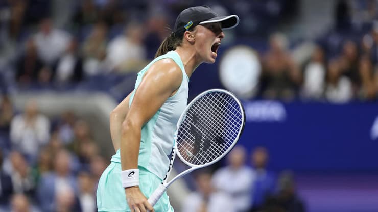 איגה שוויונטק