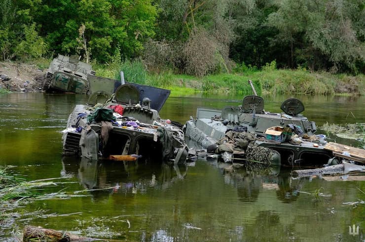 רכבים של צבא צבא רוסיה נטושים אוקראינה חרקוב
