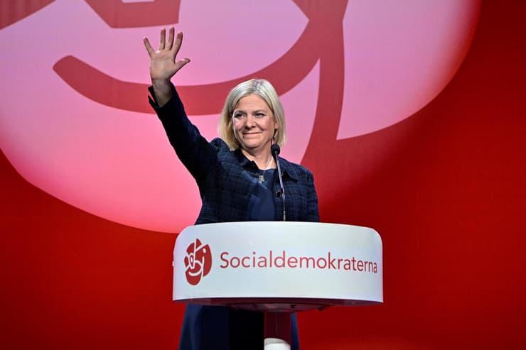 ראש ממשלת שבדיה מגדלנה אנדרסון נואמת לתומכיה במפלגת הסוציאל דמוקרטים בחירות