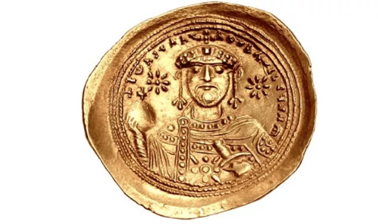 המטבע ועליו דמותו של הקיסר קונסטנטינוס התשיעי ושני הכוכבים