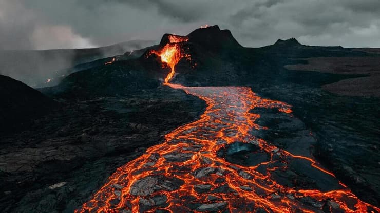 הר הגעש פאגרדארספיאטל (Fagradalsfjall) באיסלנד, שהתפרץ למשך חצי שנה בשנת 2021