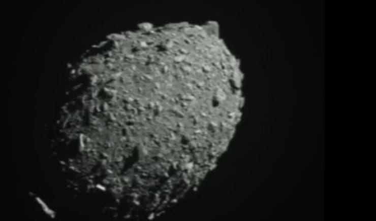 האסטרואיד, כמה שניות לפני ההתרסקות
