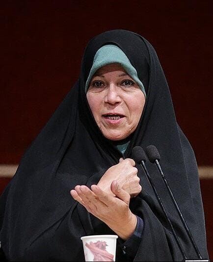 איראן פאיזה האשמי בתו של הנשיא לשעבר אכבר האשמי רפסנג'ני נעצרה