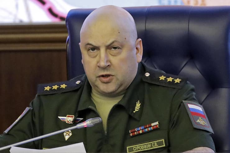 רוסיה גנרל סרגיי סורוביקין מונה ל מפקד הצבא הרוסי ב מלחמה ב אוקראינה