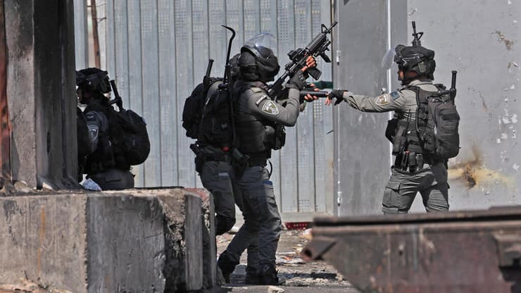 עימותים בין פלסטינים לכוחות הביטחון במחנה פליטים שועפט