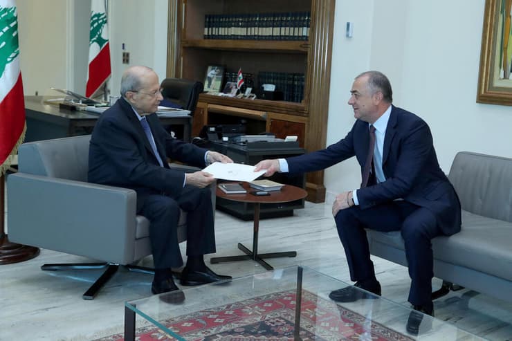 נשיא לבנון מישל עאון פגישה עם שר ההגה הלבנוני אליאס אבו סעב 