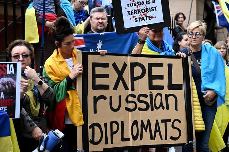 הפגנה נגד רוסיה ב סידני אוסטרליה על רקע המלחמה ב אוקראינה