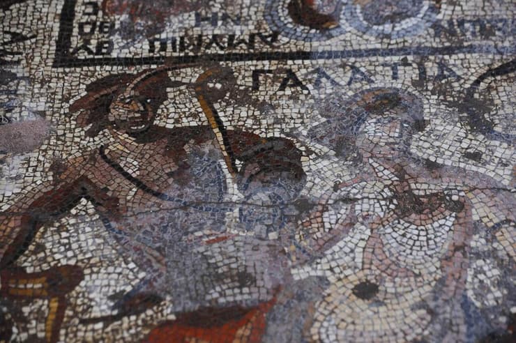 פסיפס מהתקופה הרומית בעיירה רסטאן בסוריה