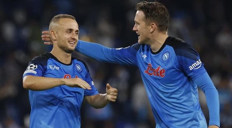 סטניסלב לובוטקה ופיוטר זילינסקי חוגגים