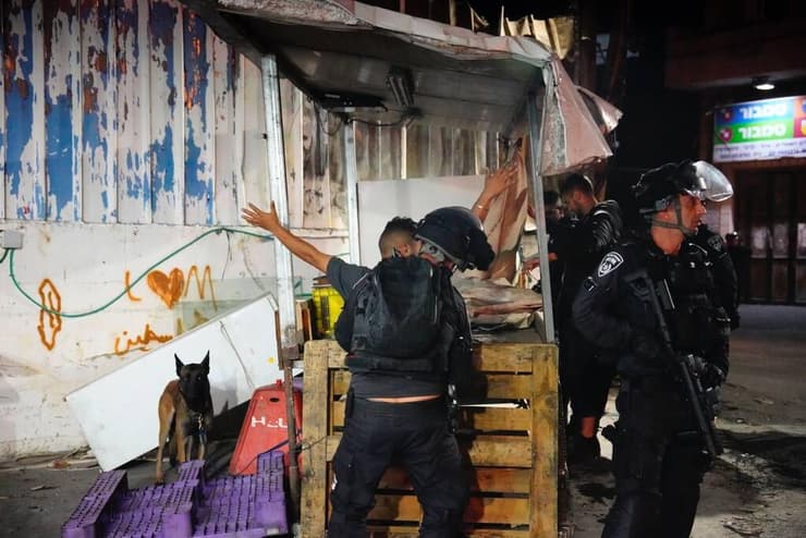 כוחות משטרה בשכונת עיסאוויה