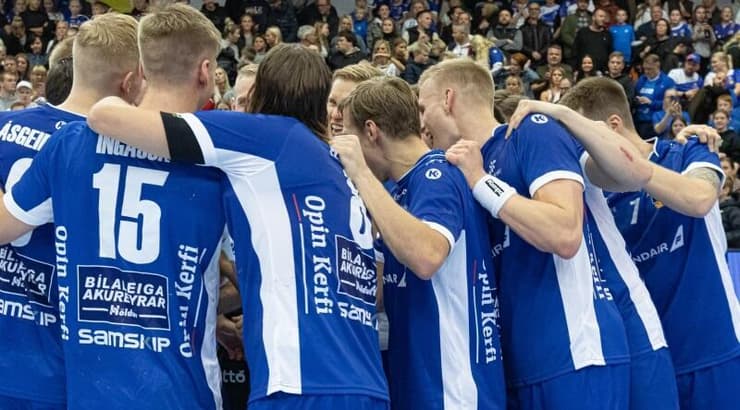 שחקני נבחרת איסלנד (צילומים באדיבות ההתאחדות האיסלנדית) שחקני נבחרת איסלנד