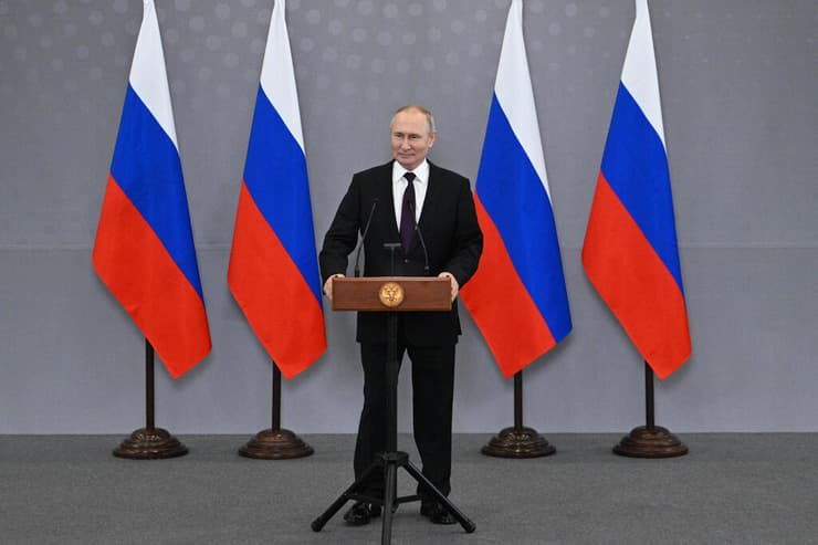 נשיא רוסיה ולדימיר פוטין מסיבת עיתונאים אסטנה קזחסטן