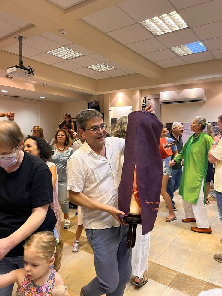 כך נראו ההקפות השוויוניות והמעורבות בהשתתפות חברי קהילת "בית תפילה ישראלי" בתל אביב
